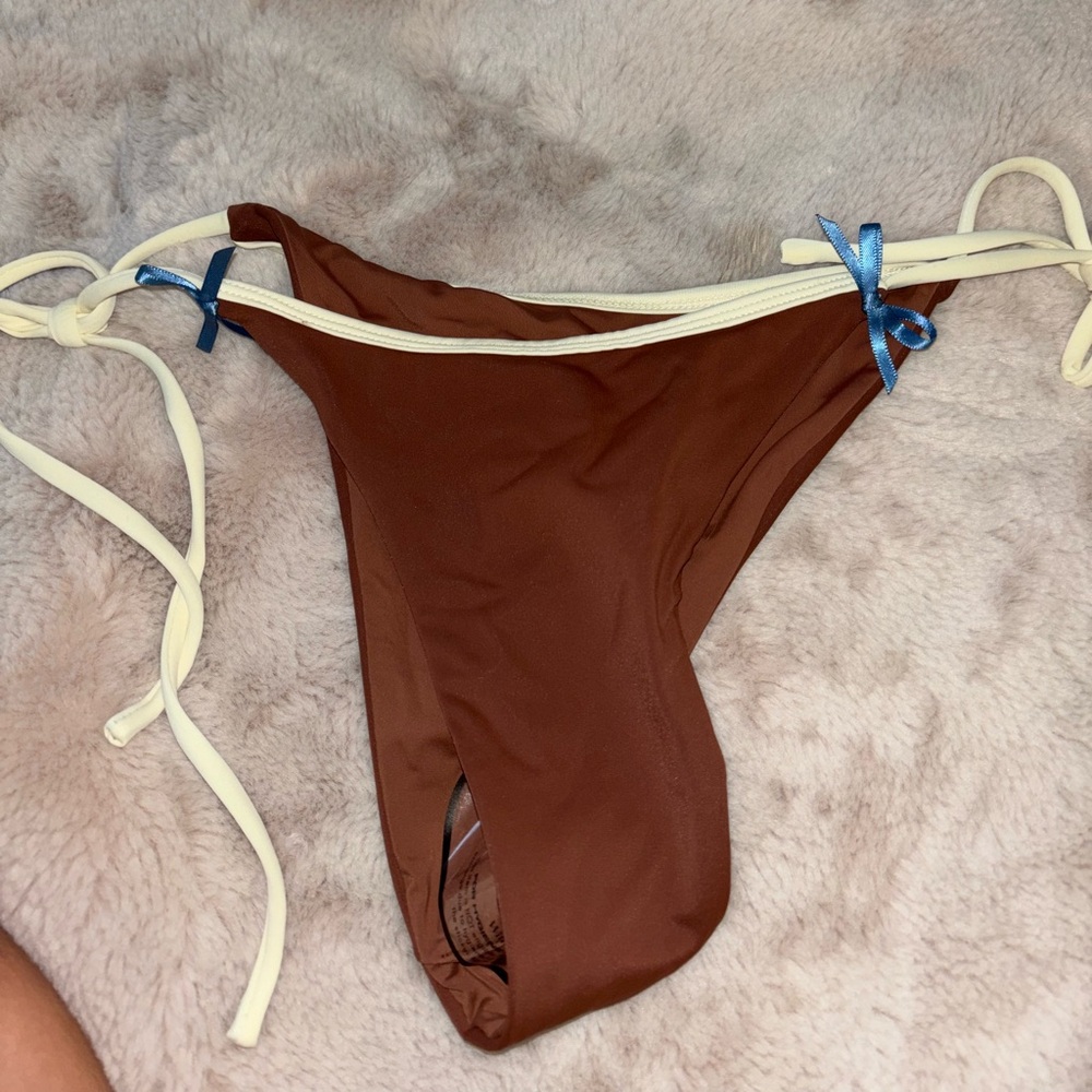 With jéan Juni Bikini Top & Bottom - Brown